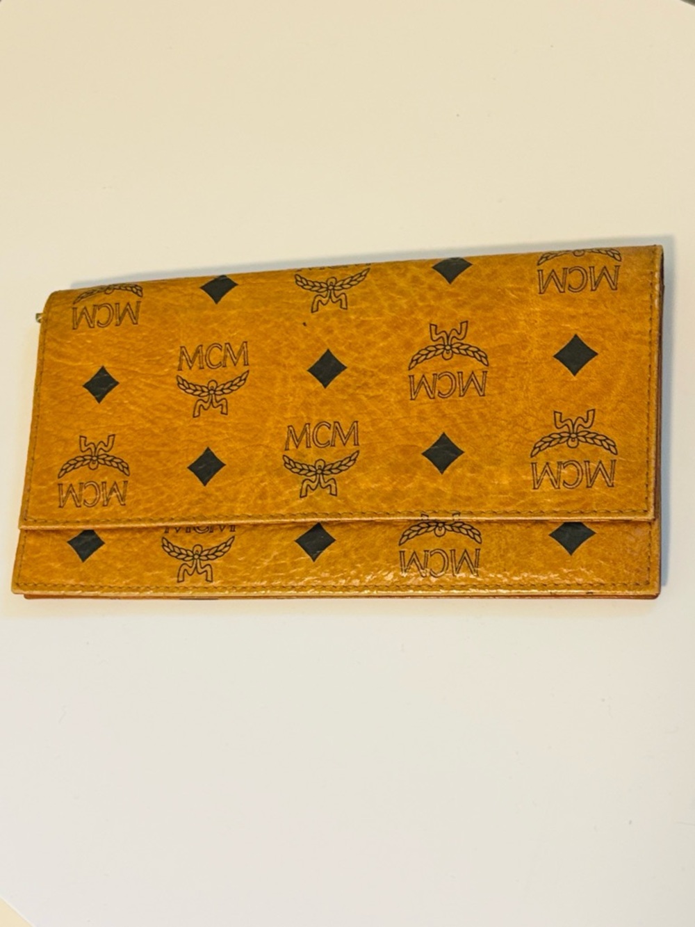 [MCM] Signature Logo Bi-Fold Long Continental Snap Button Wallet in Cognac Brown - Picture 5 of 16